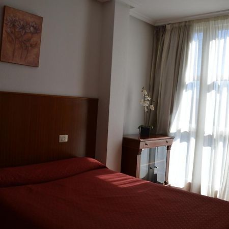 Hotel Os Caracoles Pereiro de Aguiar エクステリア 写真