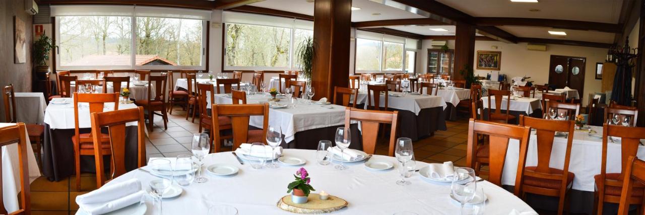 Hotel Os Caracoles Pereiro de Aguiar エクステリア 写真