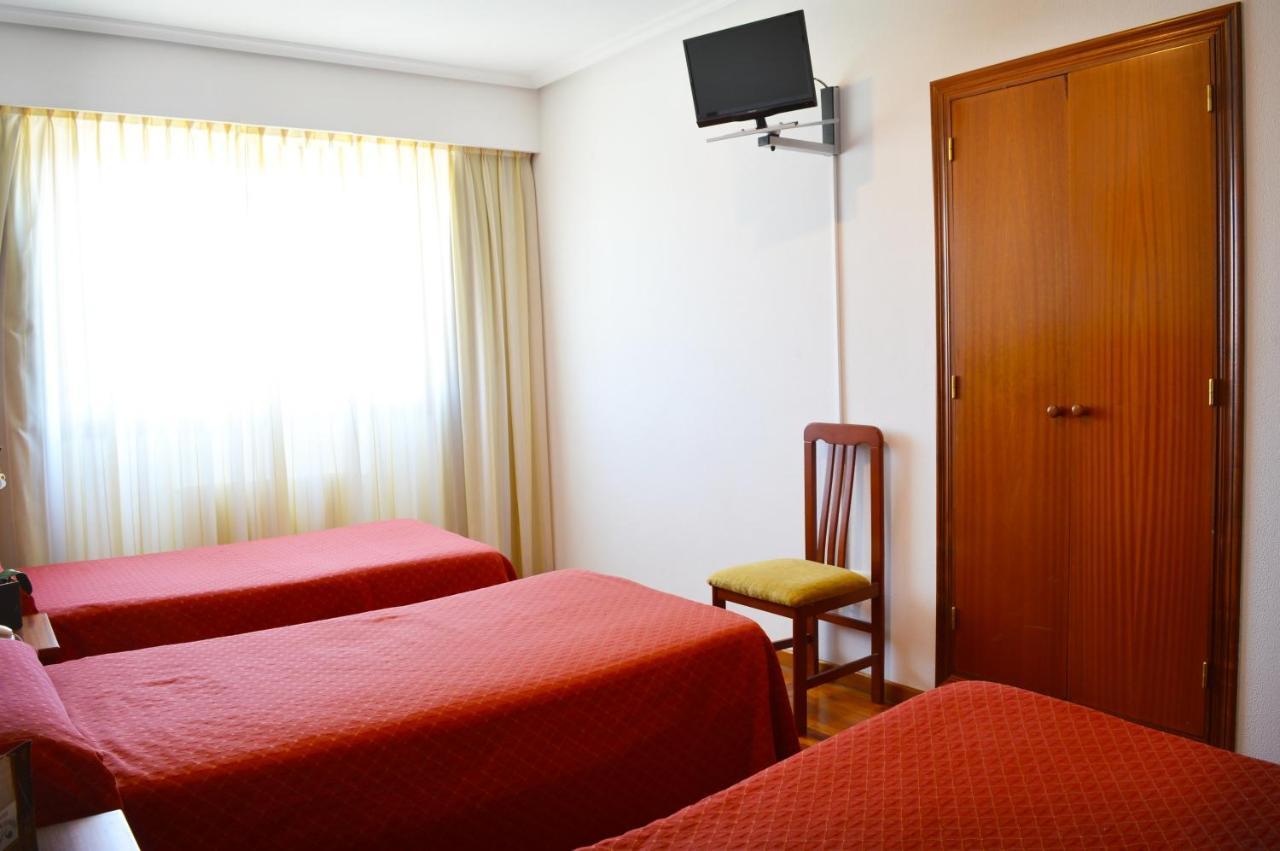 Hotel Os Caracoles Pereiro de Aguiar エクステリア 写真